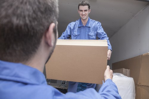 Removal truck hire in Queenspark for local moving services